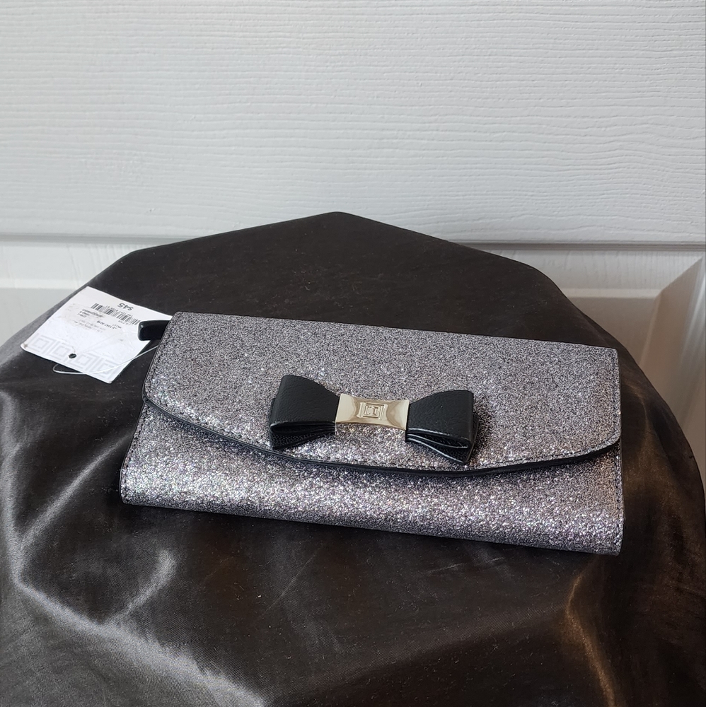 Liz Claiborne Wallet